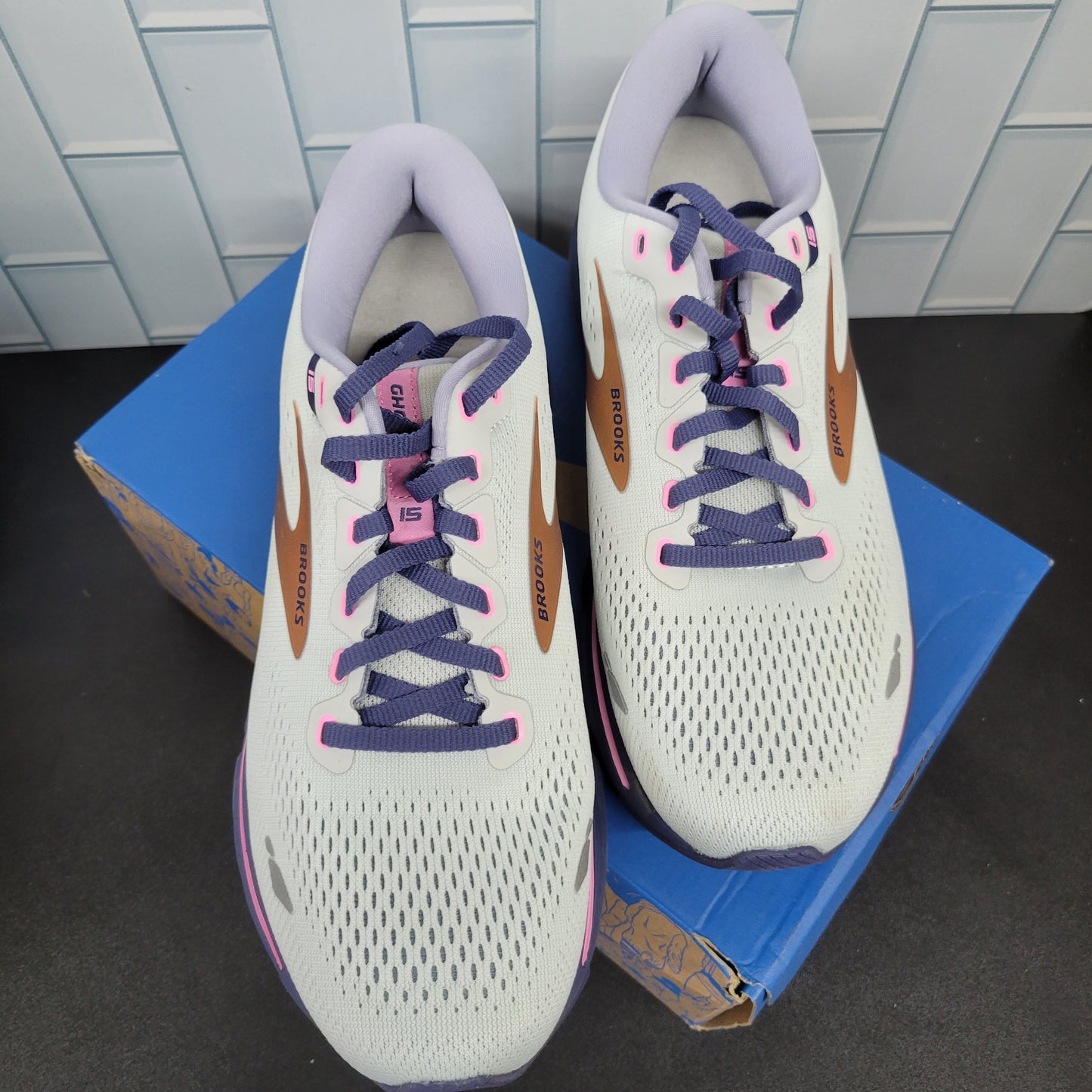 Brooks, Ghost 15 Neutral - Tenis de correr para mujer