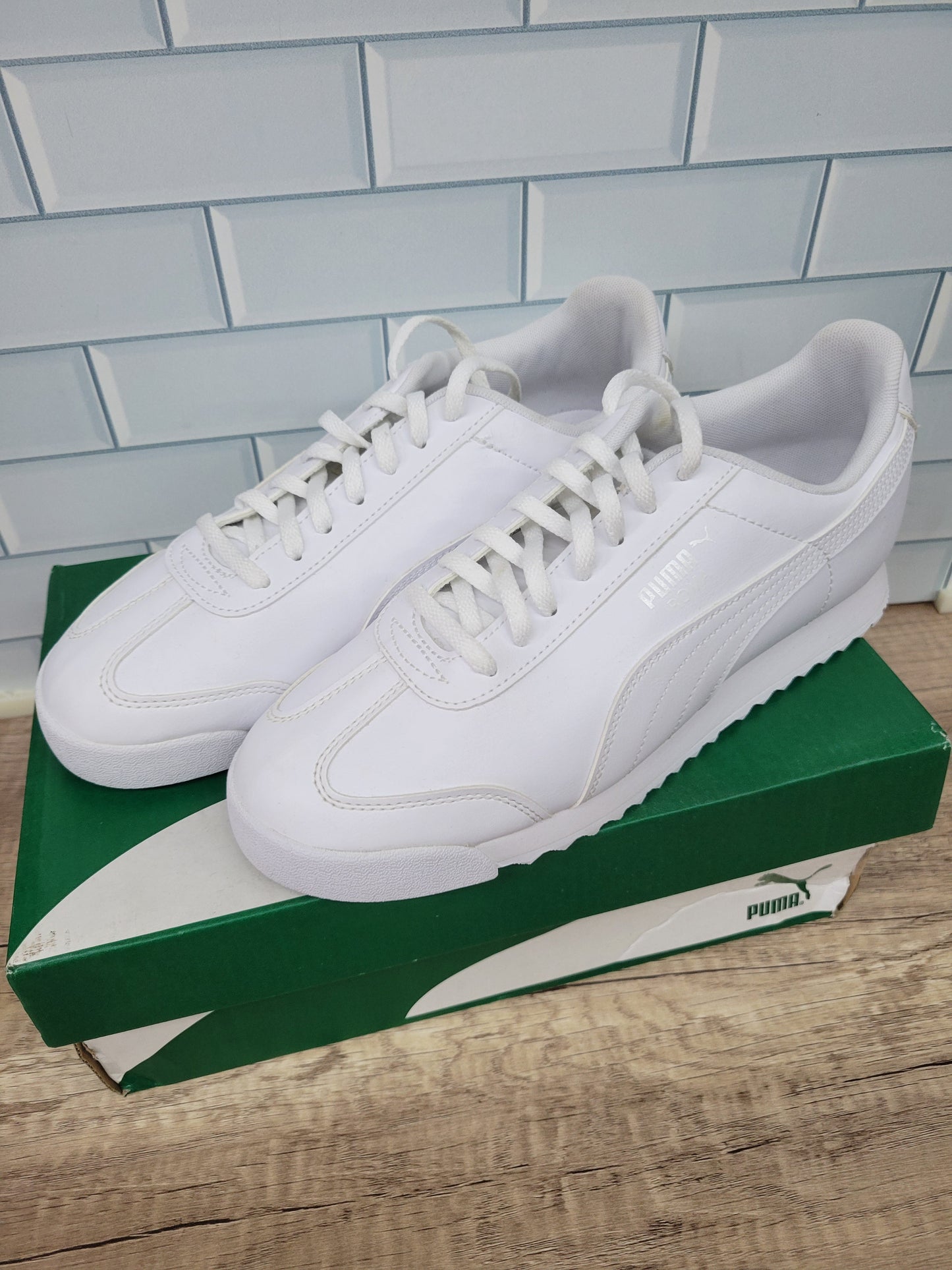 Tenis Roma Basic Mujer blanco 23 Puma 354259 14