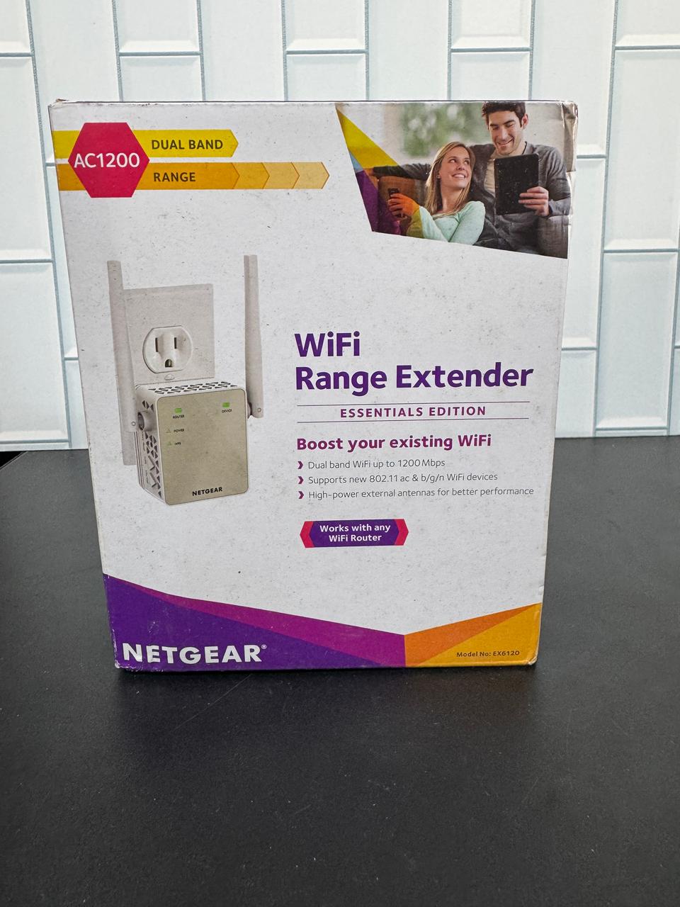 Extensor de rango NETGEAR N300 de WiFi, Essentials Edition(EX2700)